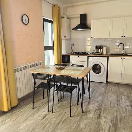 Apartament M&d Sara *